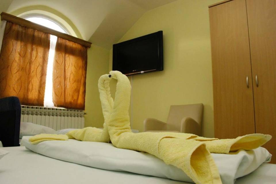 Motel Magistrala Ντόμποϊ Εξωτερικό φωτογραφία