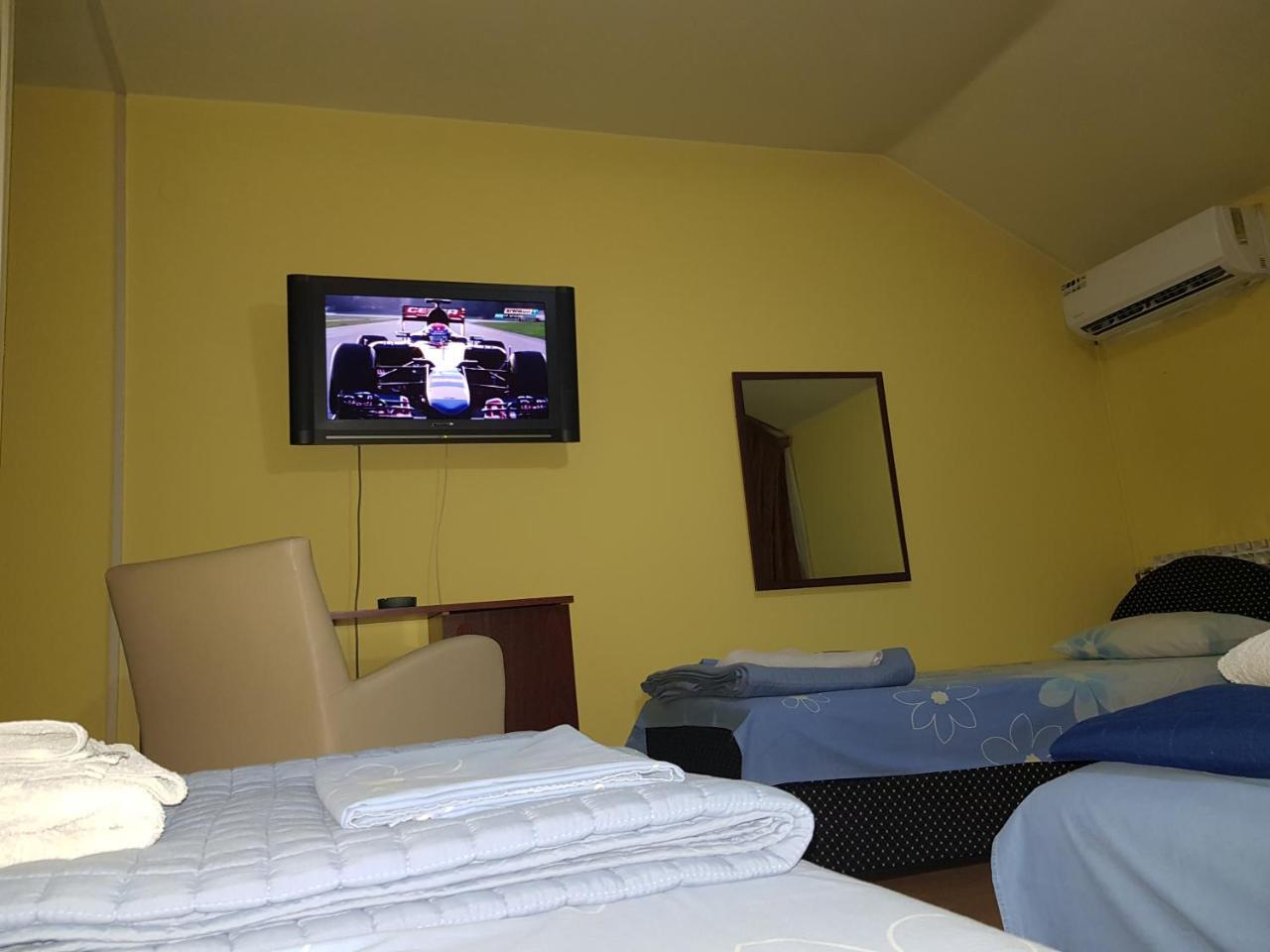 Motel Magistrala Ντόμποϊ Εξωτερικό φωτογραφία